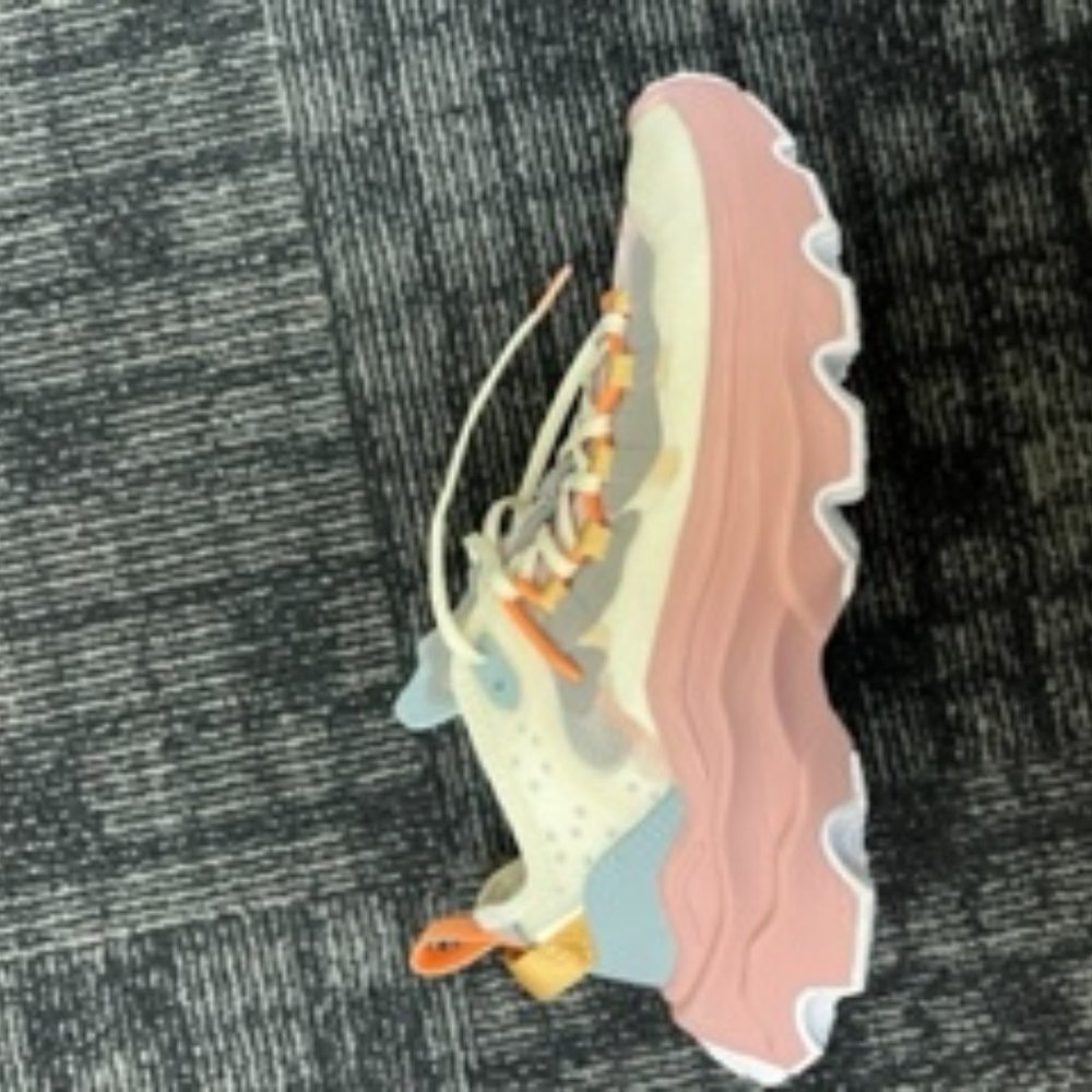 SOREL Women's Kinetic Breakthru Tech Lace Sneakers